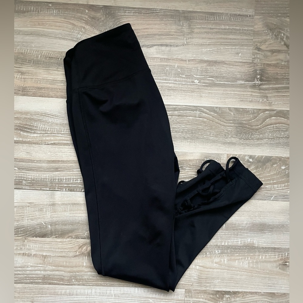 Z By Zella Black Solid Capri Leggings Size XS Polyester Yoga Workout - Picture 5 of 5